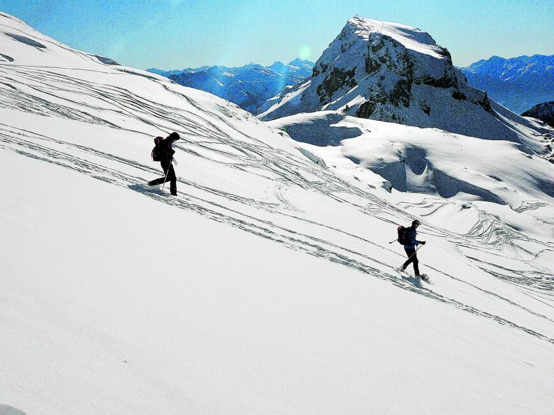 Biwakieren in den Alpen: Schneeweißes Schlafzimmer - Tirol Urlaub
