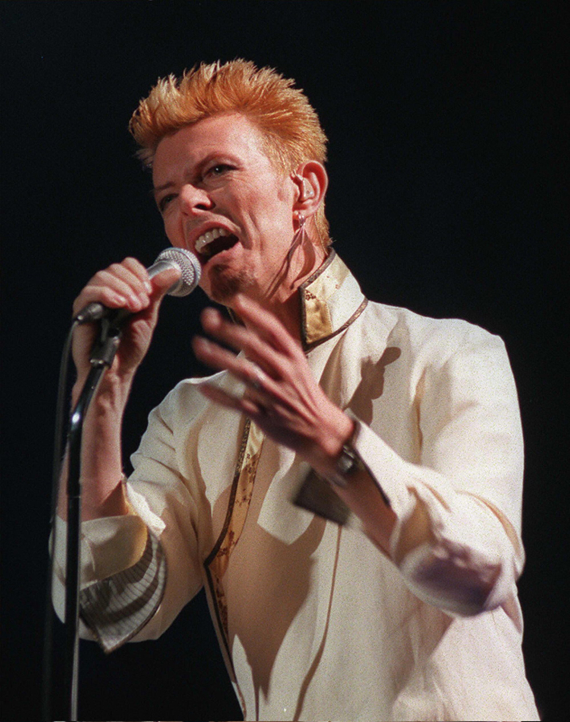 David Bowie gestorben Der Mann, der nach den Sternen griff David Bowie derStandard.at › Kultur David Bowie gestorben Der Mann, der nach den Sternen griff David Bowie derStandard.at › Kultur