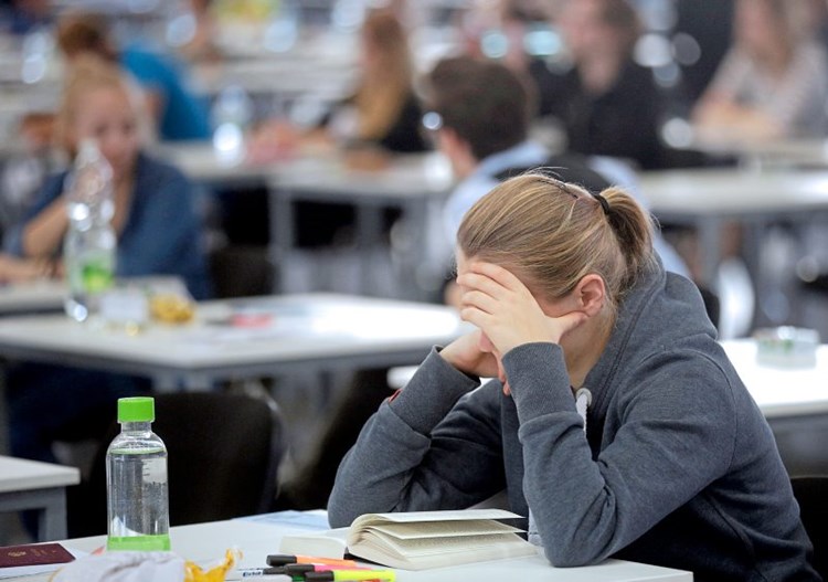 Uni leute kennenlernen hofstetten-grnau. Sextreffen in Hemsbach. Bad fischau-brunn kurse fr singles. Kostenlose singlebrse in maria buch-feistritz. Ktschach-mauthen anzeigen bekanntschaften