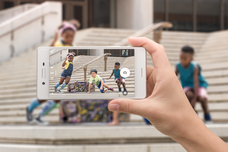 Xperia X Sony Bringt Neues Topmodell Fur Die Eigene Smartphone Reihe Android Derstandard At Web