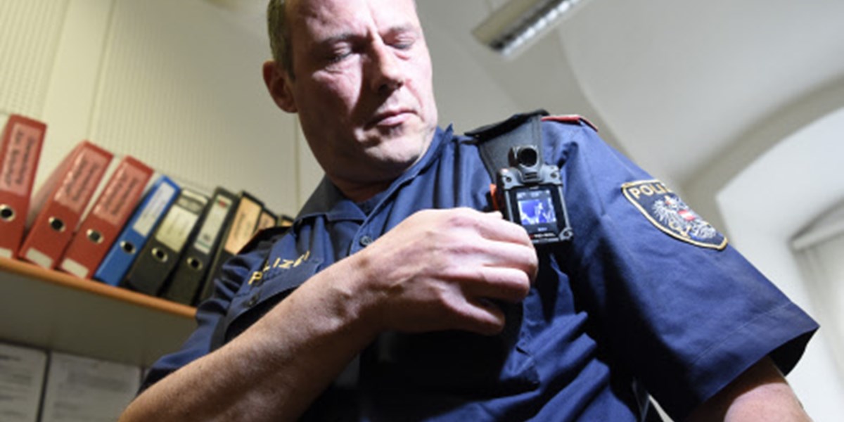 Bodycam Bilanz Positive Erfahrungen Der Wiener Polizei Mit Den Kameras Polizei Derstandard At Panorama