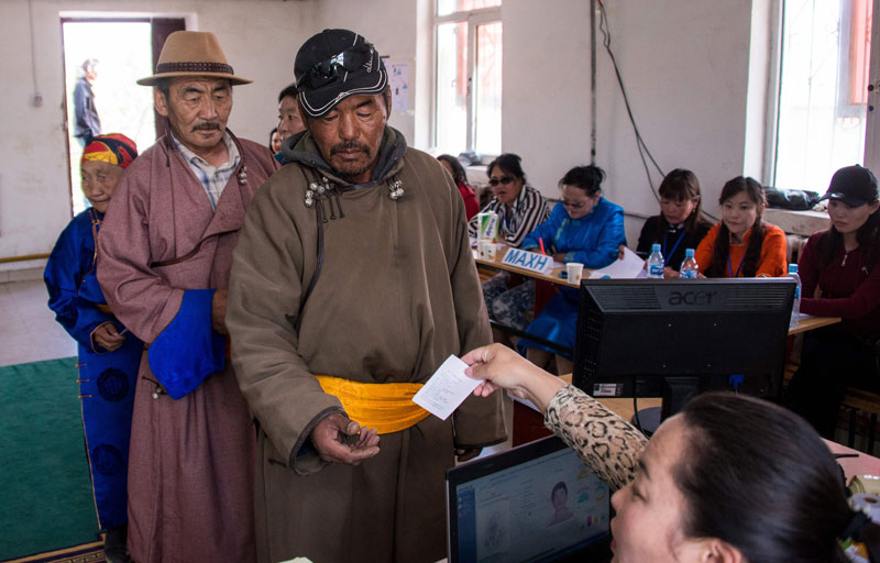 Opposition gewinnt Parlamentswahl in Mongolei Mongolei derStandard