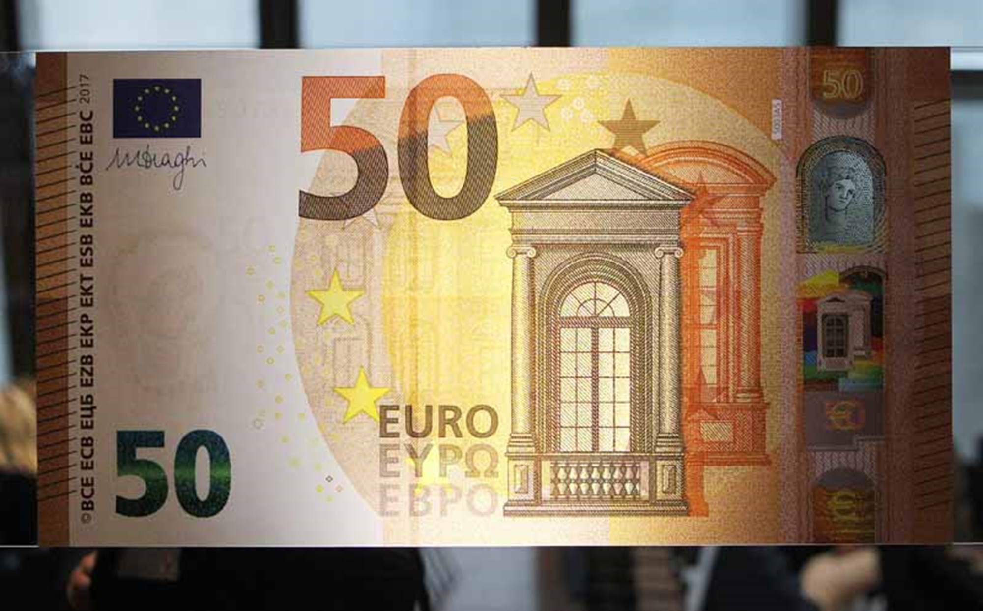 Купюры 2013. 50 Евро купюра. Банкноты 50 евро. 50 Евро банкноты 2002 года. Купюра 50 евро 2002 года.