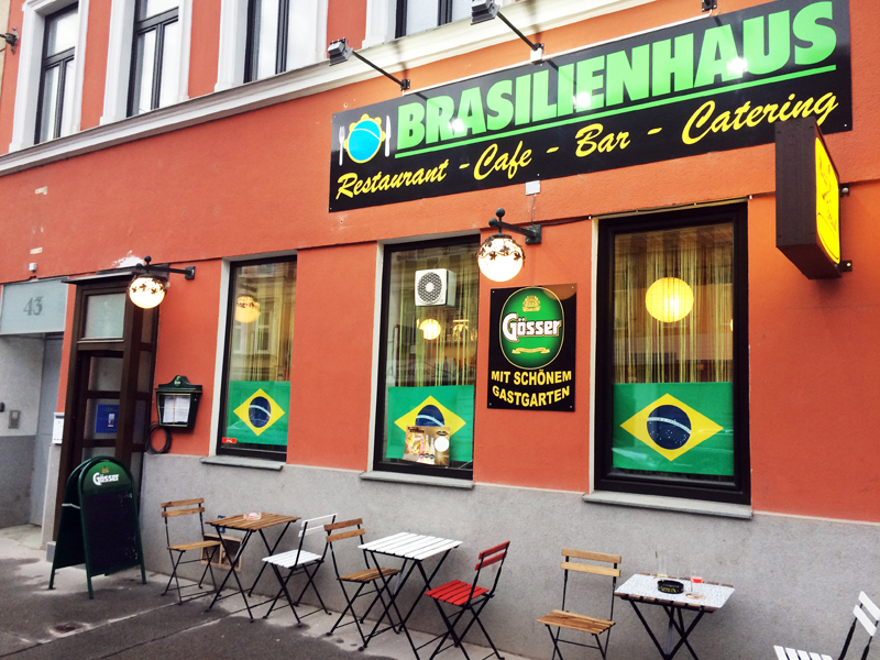 Brasilienhaus: Authentisches Chaos - Stranig kehrt ein - derStandard.at