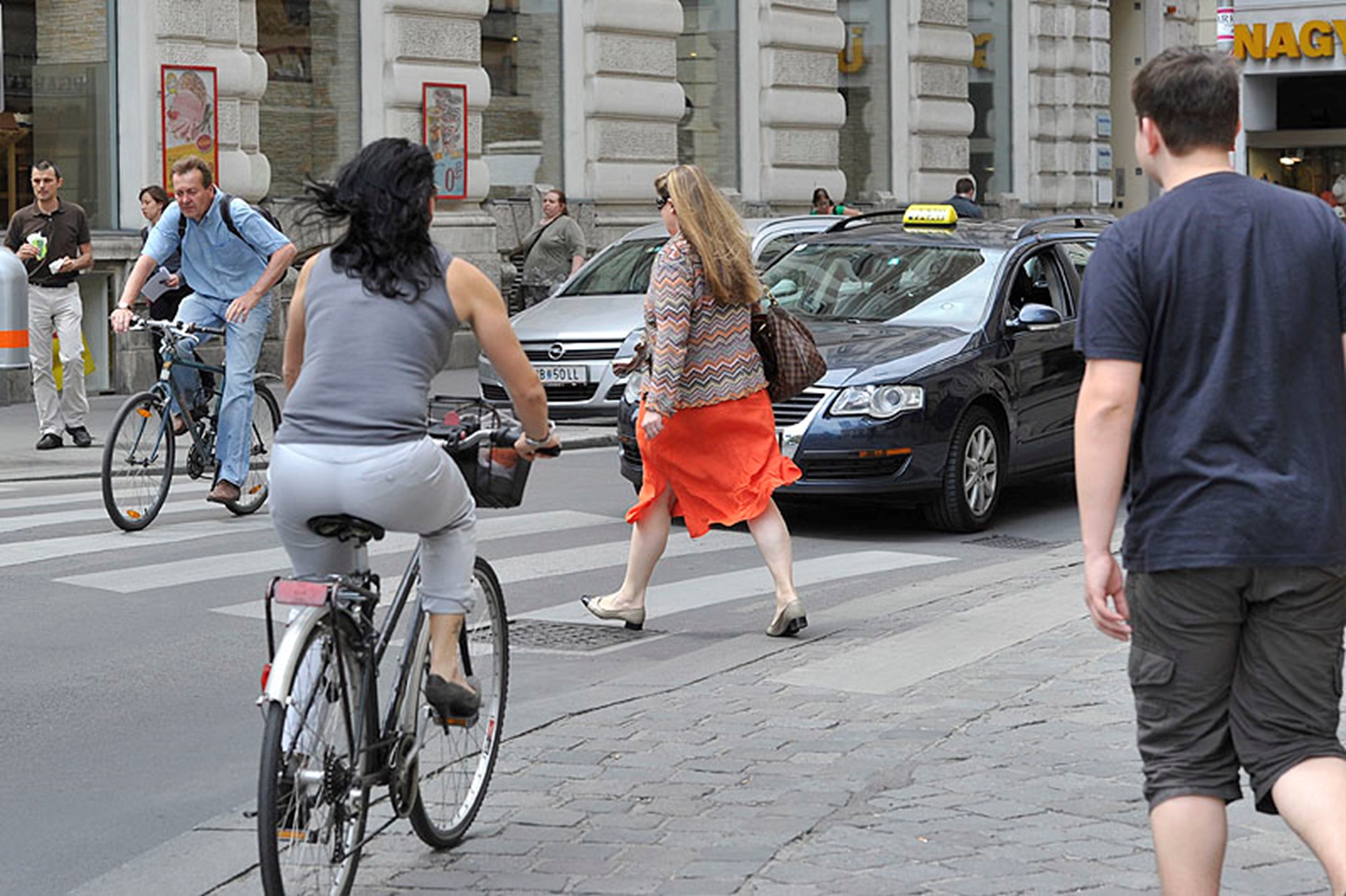 Hetze mit Abstand FahrradKolumne Radkasten