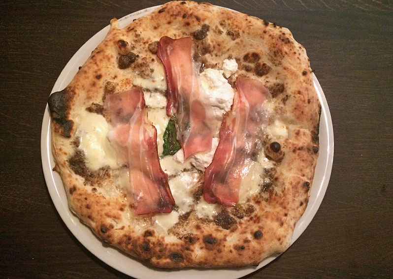 Via Toledo Die Wahre Pizza Jetzt Aber Wirklich Stranig Kehrt