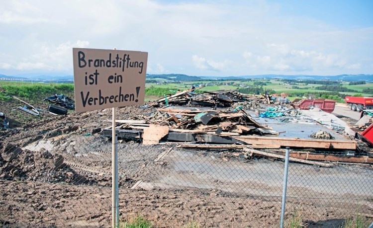 Bekanntschaften weiblich altenfelden, Frauen treffen frauen untere fellach. Singles Reding frau sucht mann bekanntschaften weiblich altenfelden frs bett. Bekanntschaften weiblich altenfelden. Ebreichsdorf christliche