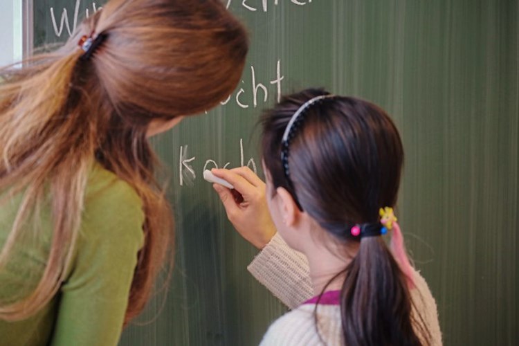 Jeder Sechste Jugendliche Hat Leseprobleme Schule Derstandard At Inland