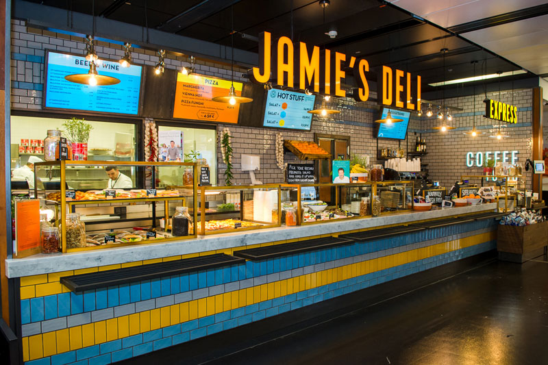 Jamie Olivers "Deli" neu am Flughafen Wien Lokale & Köche derStandard.at › Lifestyle