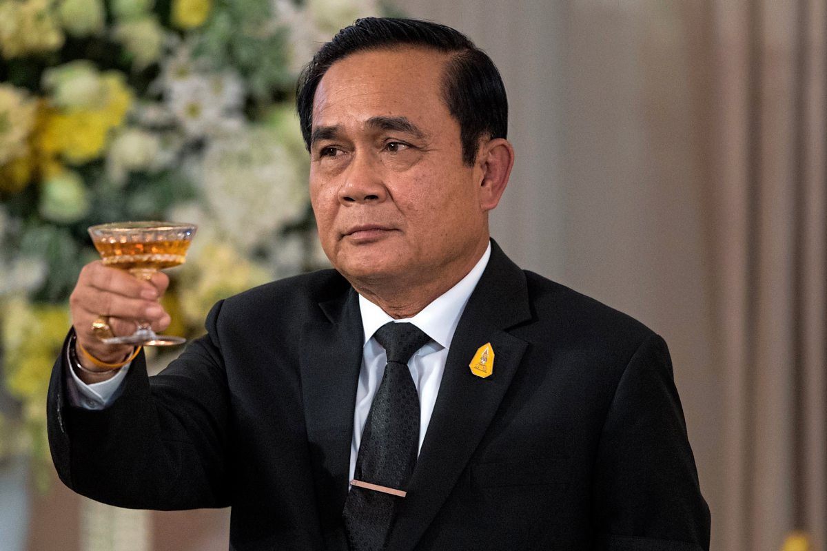 Thailands Junta Chef Nimmt Trumps Einladung Ins Weisse Haus An