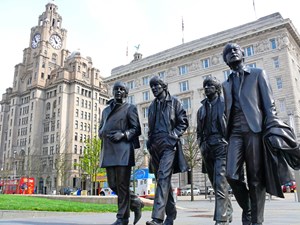 Beatles-Stadt Liverpool: Vollgas bis zum nächsten Morgen ...