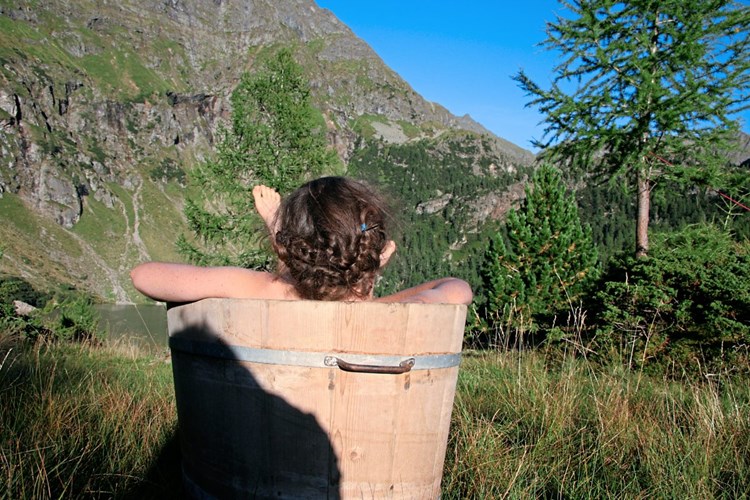 Allein Auf Der Alm Studentin Wird Jeden Sommer Zur Kuhhirtin Okologie Derstandard At Panorama