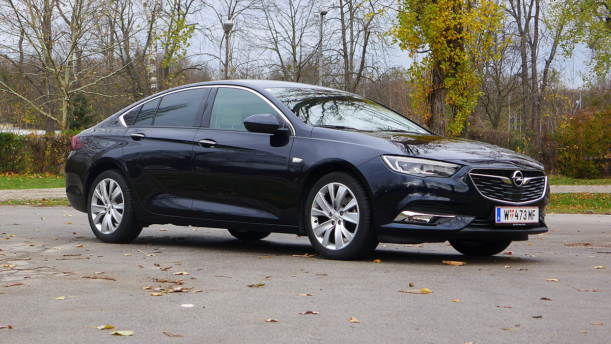 Opel Insignia Die Mittelklasse Ist Ehrlich Erleichtert Automobil Derstandard De Lifestyle