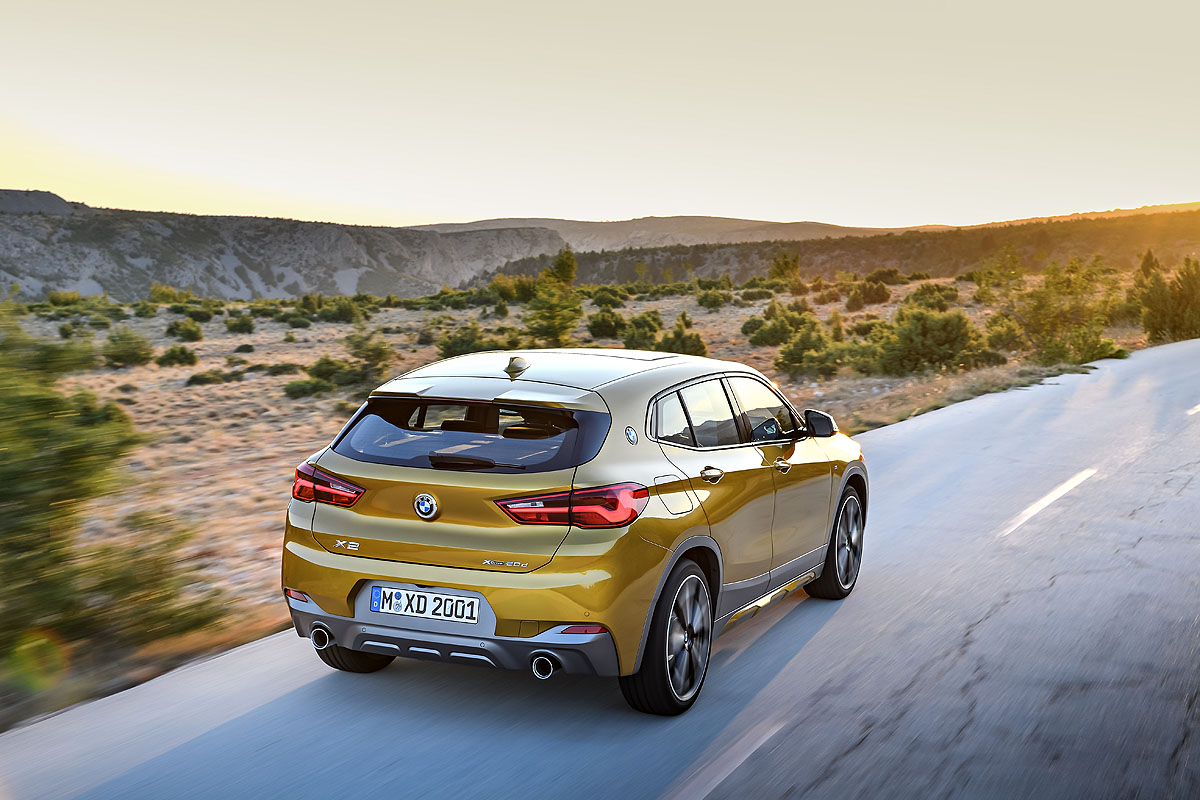 Bmw X2 Der Stromlinien Zweier Nimmt Die Beine Hoch Automobil Derstandard De Lifestyle