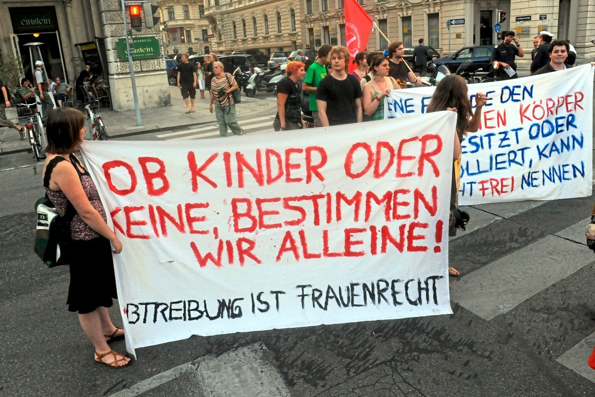 Erste Anstrengungen für Abtreibungsrechte und ihr jähes Ende - Ö100 ...