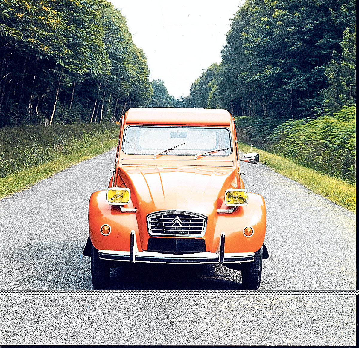 70 Jahre 2cv Avantgarde Im Zeichen Des Doppelwinkels Citroen Derstandard At Lifestyle