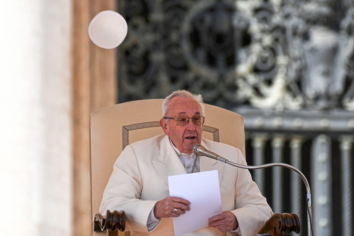 Wie Heißt Der Hut Vom Papst