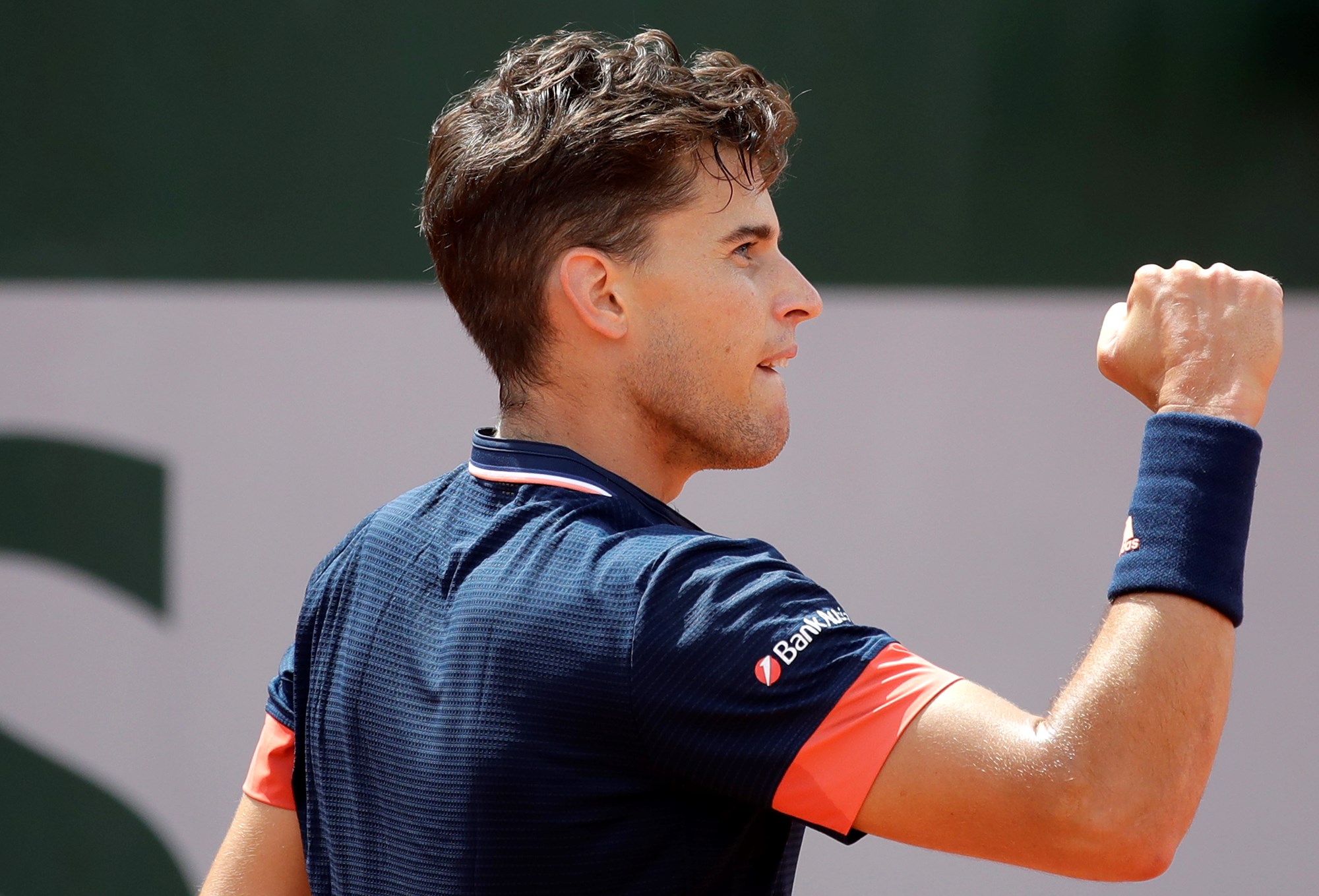 Souverän: Dominic Thiem meistert auch Tsitsipas - French ...