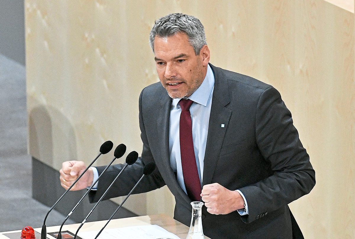 Karl Nehammer Kinder Alter Wenn Ein Nachbarland In Einem Bereich Besondere Unterstutzung Braucht Ist Es Fur Uns Selbstverstandlich Im Rahmen Der Zur Verfugung Stehendenden Ressourcen Zu Helfen