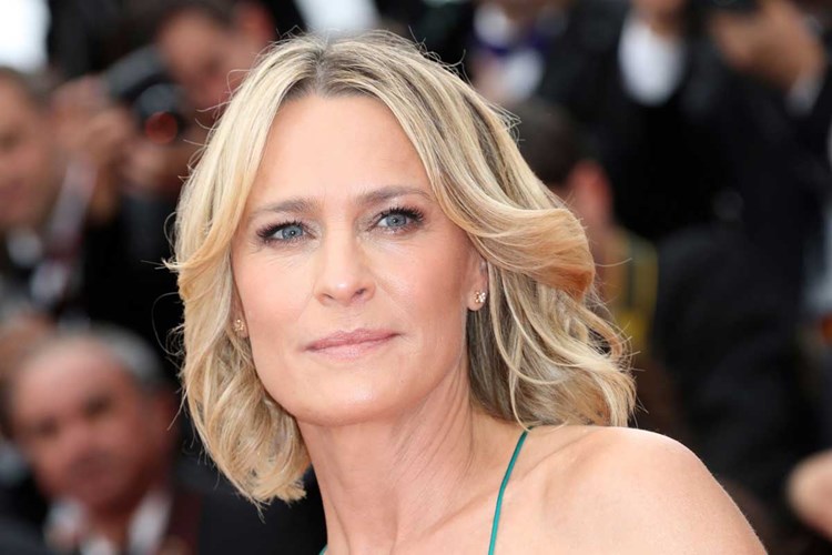 Robin Wright Uber Kevin Spacey Ich Kannte Ihn Als Menschen Nicht Serien Derstandard De Kultur