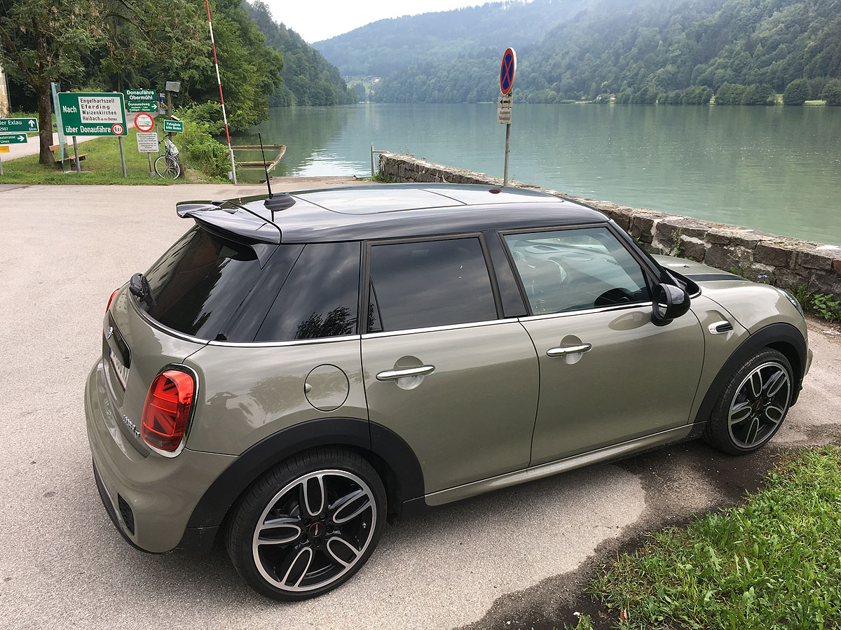 Mini 5 Turer Die Schlammpackung Macht Uns Schoner Auto Derstandard At Lifestyle
