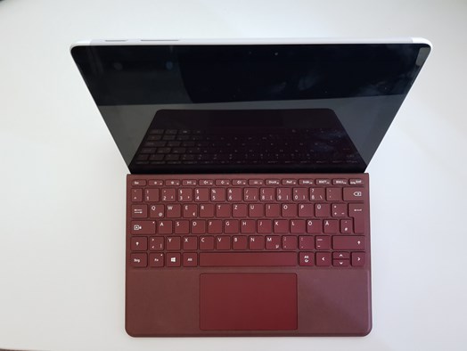 Test Microsoft Surface Go Im Test Wenig Leistung Zum Premiumpreis