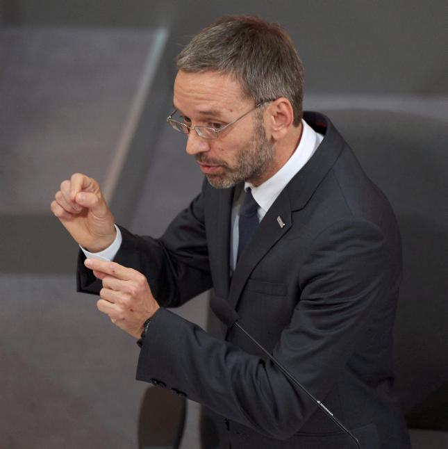 Innenminister Herbert Kickl, FPÖ - Newalds Photoblog - derStandard.at Innenminister Herbert Kickl, FPÖ - Newalds Photoblog - derStandard.at