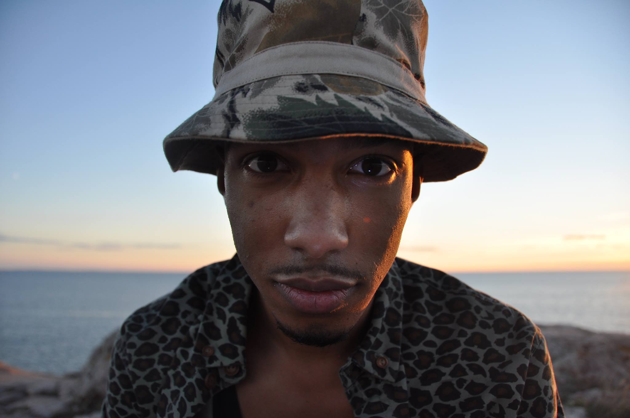 Rapper T Ser Vertraue Gesellschaft Tausendmal Mehr Als Der Exekutive Musik Derstandard At Kultur Play all videos, make your favorites list. rapper t ser vertraue gesellschaft