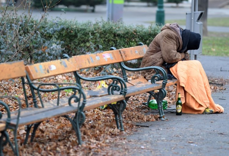 Die Soziale Kalte Strafen Und Verbote Fur Obdachlose Armut Derstandard At Panorama