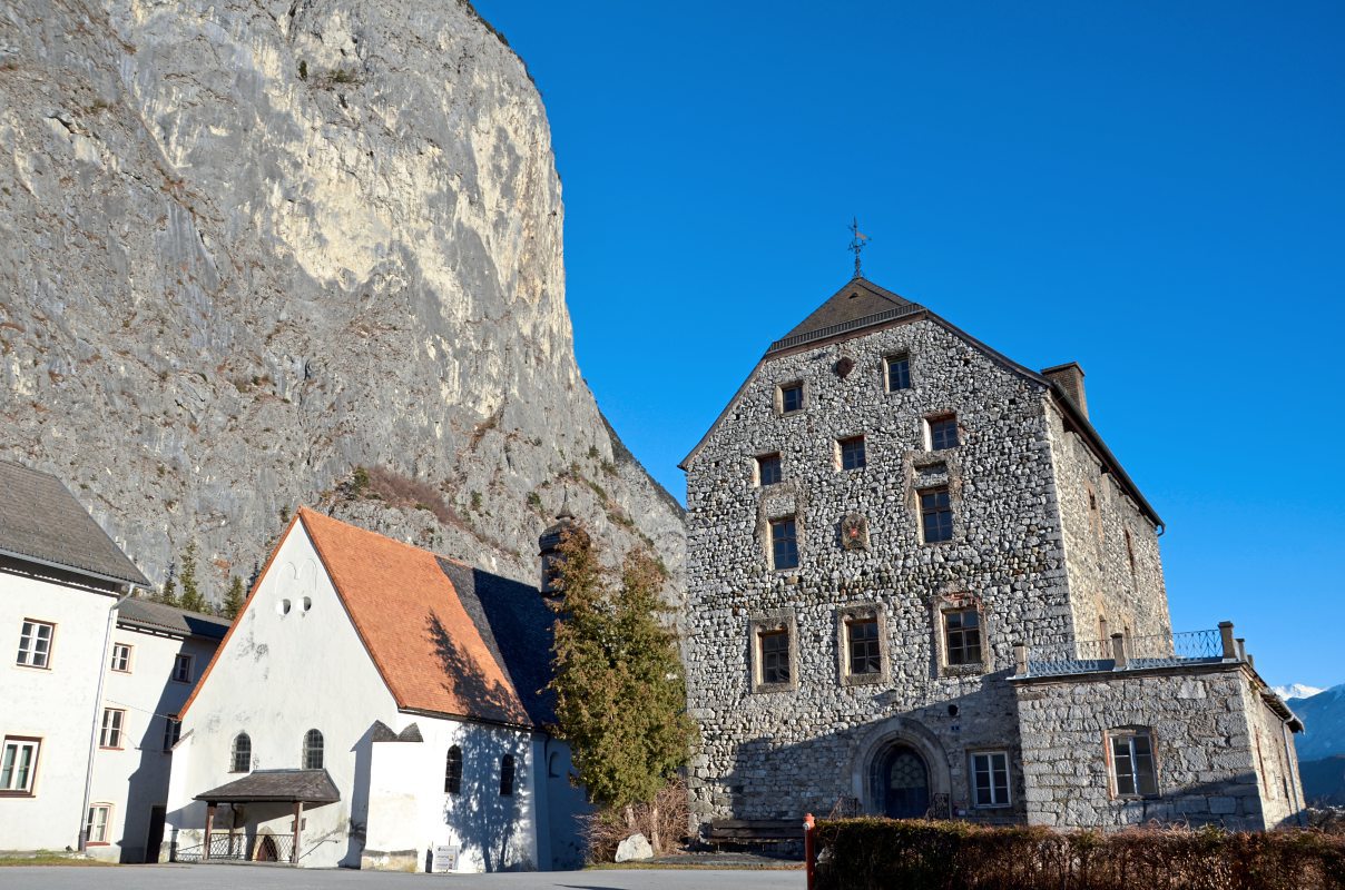 Missbrauch Im Kinderheim Falltur Auf Kind Rein Falltur Zu Osterreich Derstandard De International