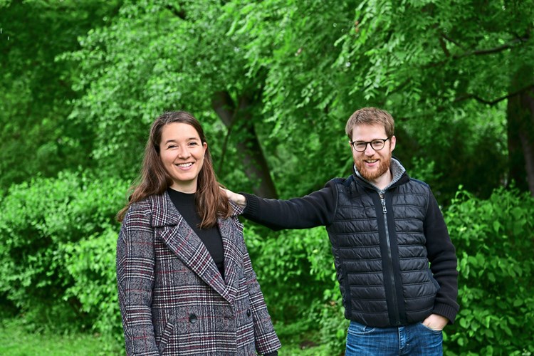 Und Wie Heisst Du Dann Nach Der Hochzeit Alltag Derstandard At Diestandard