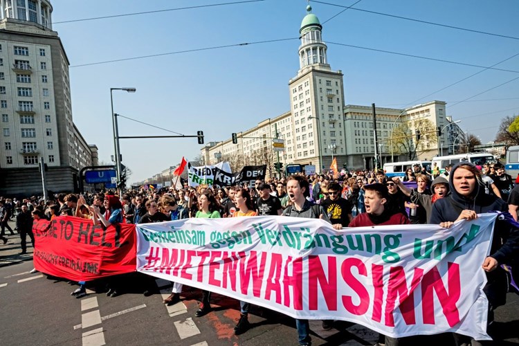 Land Berlin Kauft 670 Wohnungen In Der Karl Marx Allee Deutscher Immobilienmarkt Derstandard At Immobilien