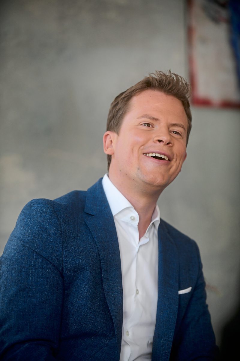 Orf Moderator Potzelsberger Bin Nicht Aus Teflon Und Keine Maschine Orf Programm Derstandard At Etat