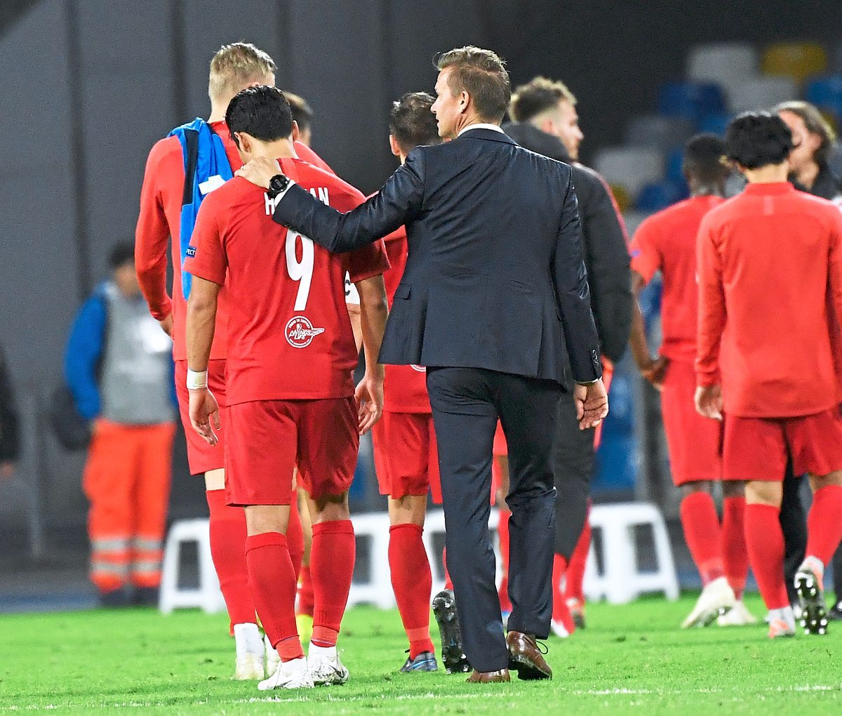 Red Bull Salzburg Coach Marsch Wir Sind Noch Am Leben Champions League Derstandard At Sport