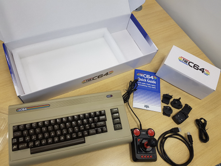 Компьютер 64. Commodore c64 Maxi. Commodore с64 «Space-Pilot». Commodore 64 новый. Commodore с64 игра «Mampf-Spiel».