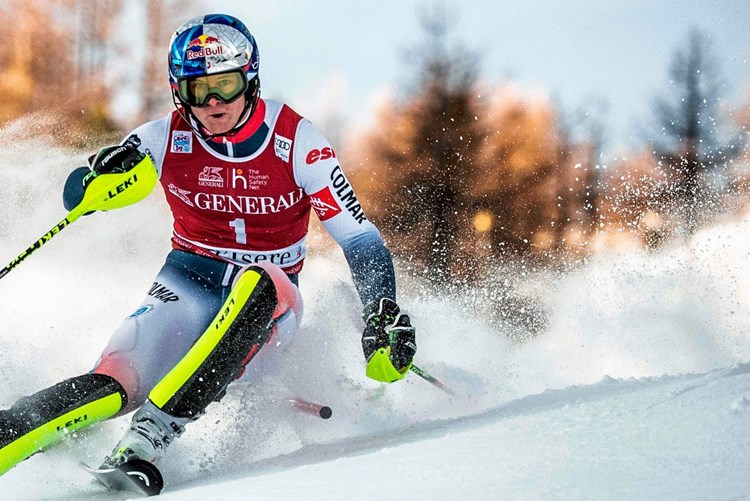 Pinturault Holt Uberlegen Sieg Beim Slalom Von Val D Isere Ski Alpin Herren Weltcup Derstandard At Sport