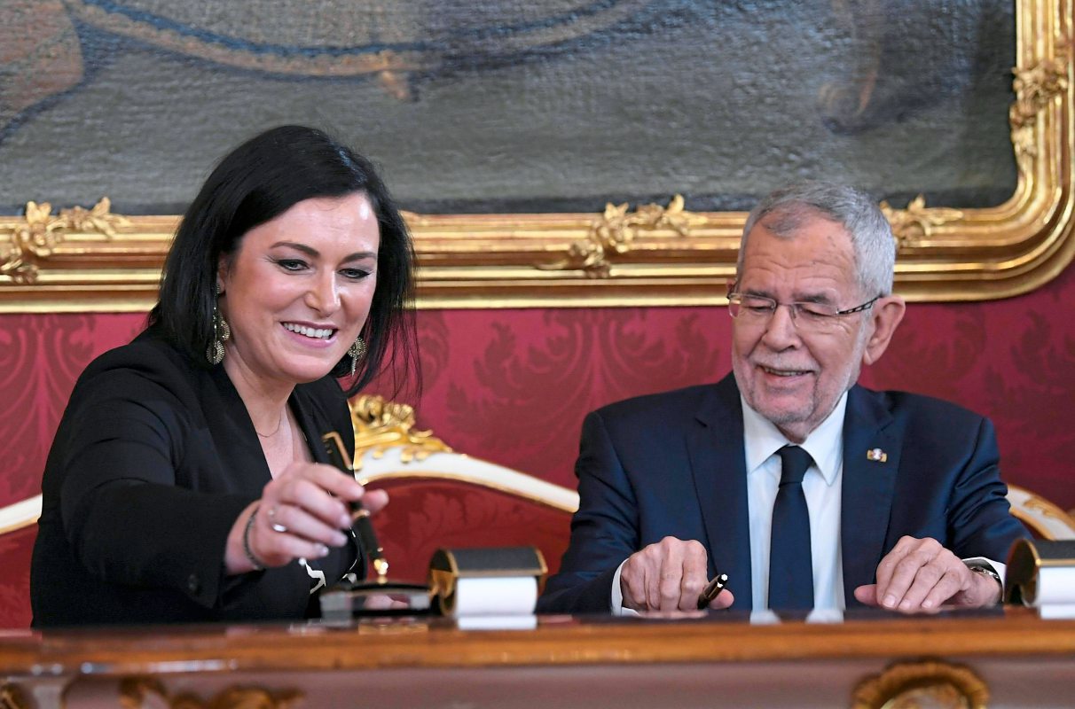 Ein Seltsamer Ort Namens Bmlrt Koalition Derstandard At Inland