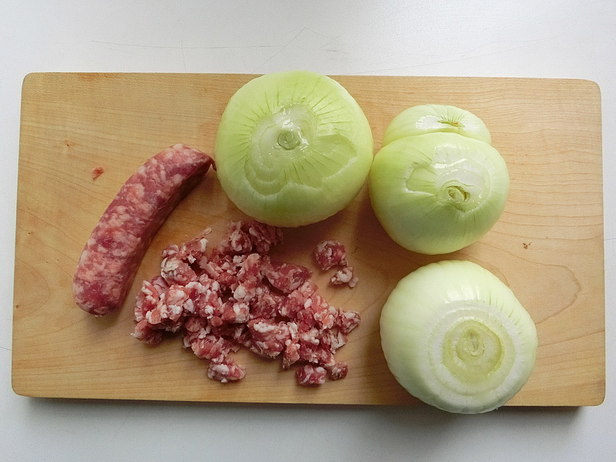 Rezept Mit Wurstbrat Gefullte Zwiebeln Vorspeisen Suppen