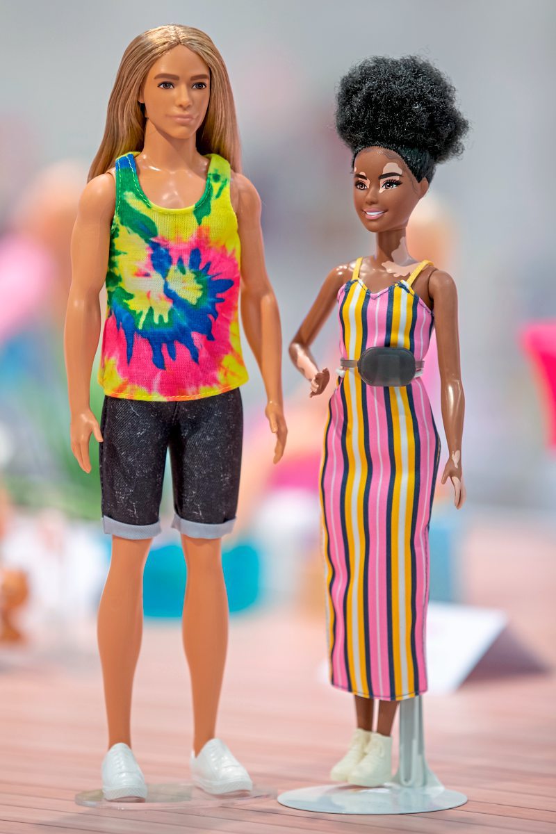 ken bekommt lange haare und batik shirt