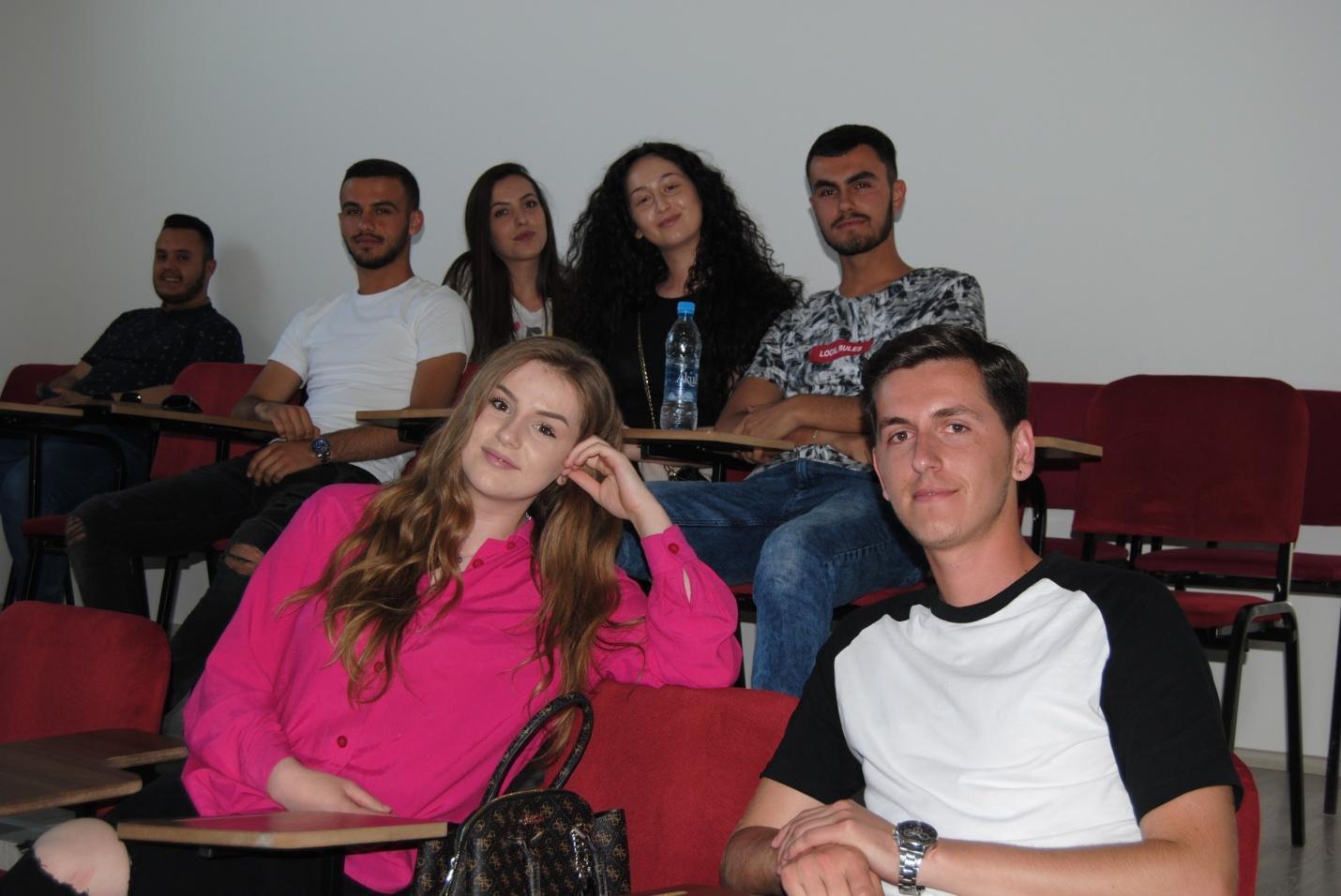 Wird Bald Der Letzte Arzt Den Kosovo Verlassen International Derstandard De International