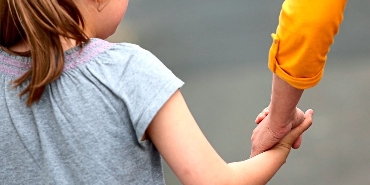 Coronavirus Darf Ich Zu Hause Bleiben Wenn Kindergarten Und Schule Geschlossen Werden Arbeitsrecht Derstandard At Karriere