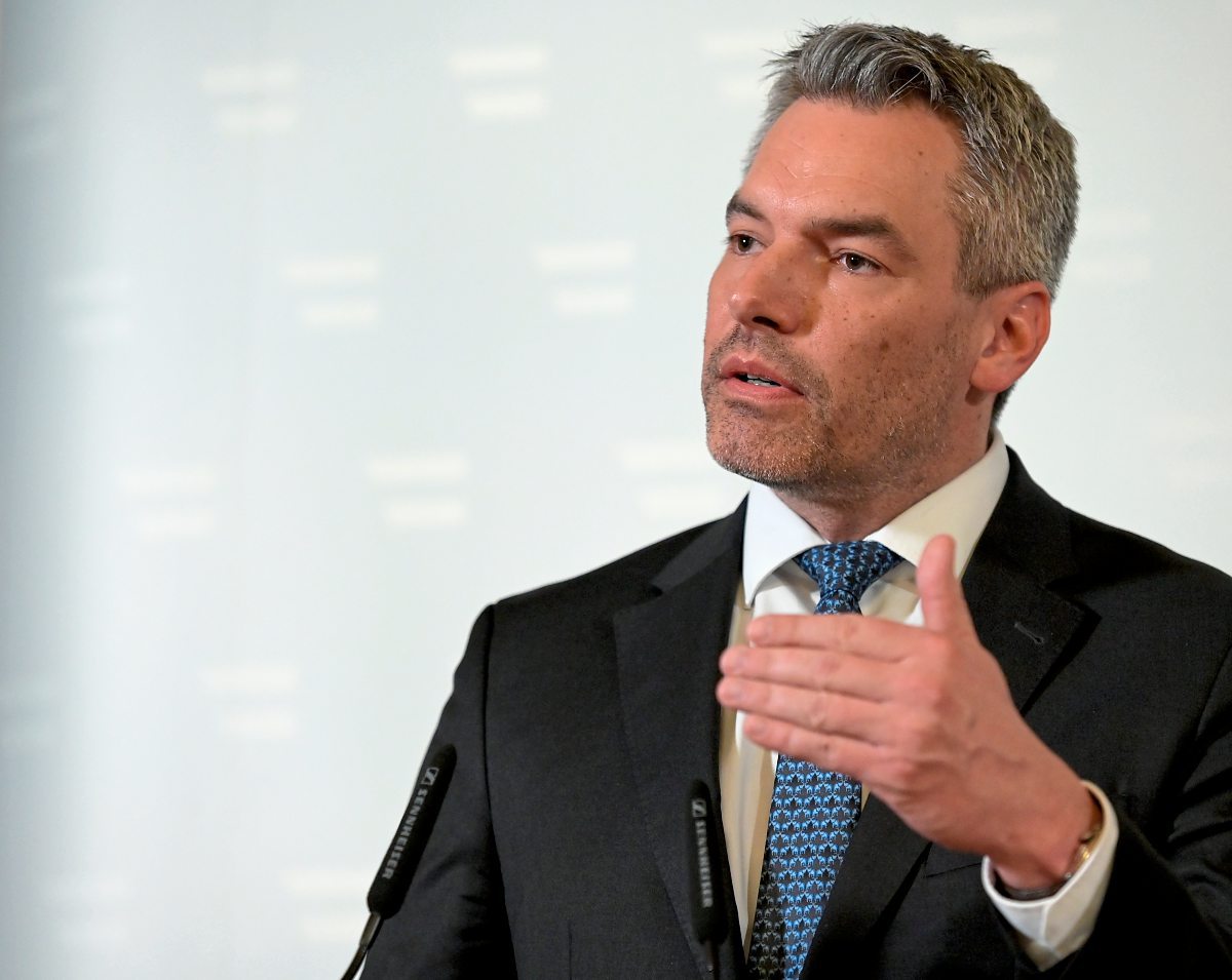 Appelle Fur Aufnahme Von Fluchtlingskindern Mehren Sich Inland Derstandard At Inland