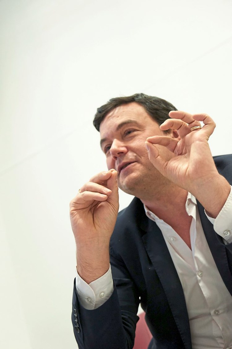 Thomas Piketty Unsere Gesellschaften Brauchen Keine Milliardare Wirtschaftspolitik Derstandard De Wirtschaft