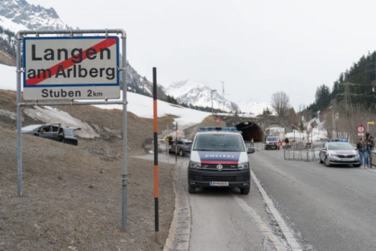 Rund 90 Personen In Lech Am Arlberg Auf Corona Getestet Coronavirus Derstandard At Panorama