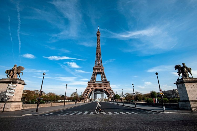 Frankreich führt Passierschein für Einreisen ein - Reisen ...