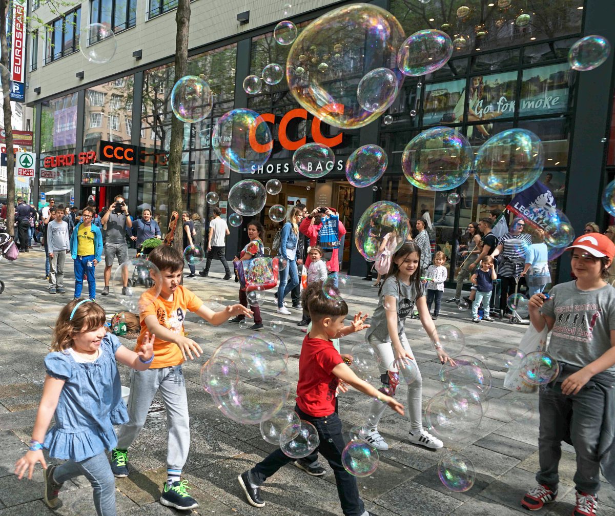 Regensburger Tagebuch Ausstellung Von Gisela Conrad Eroffnet