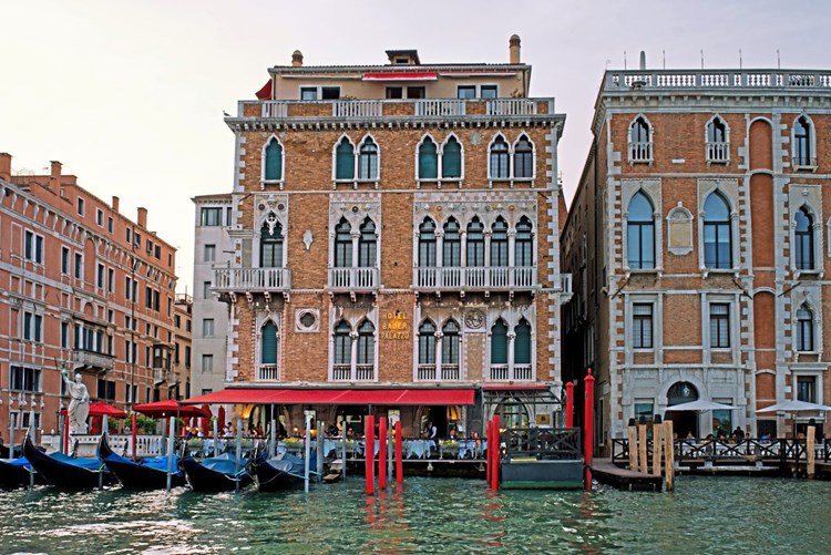 Signa Kauft Hotel Bauer Palazzo In Venedig Immobilien Deals Derstandard At Immobilien