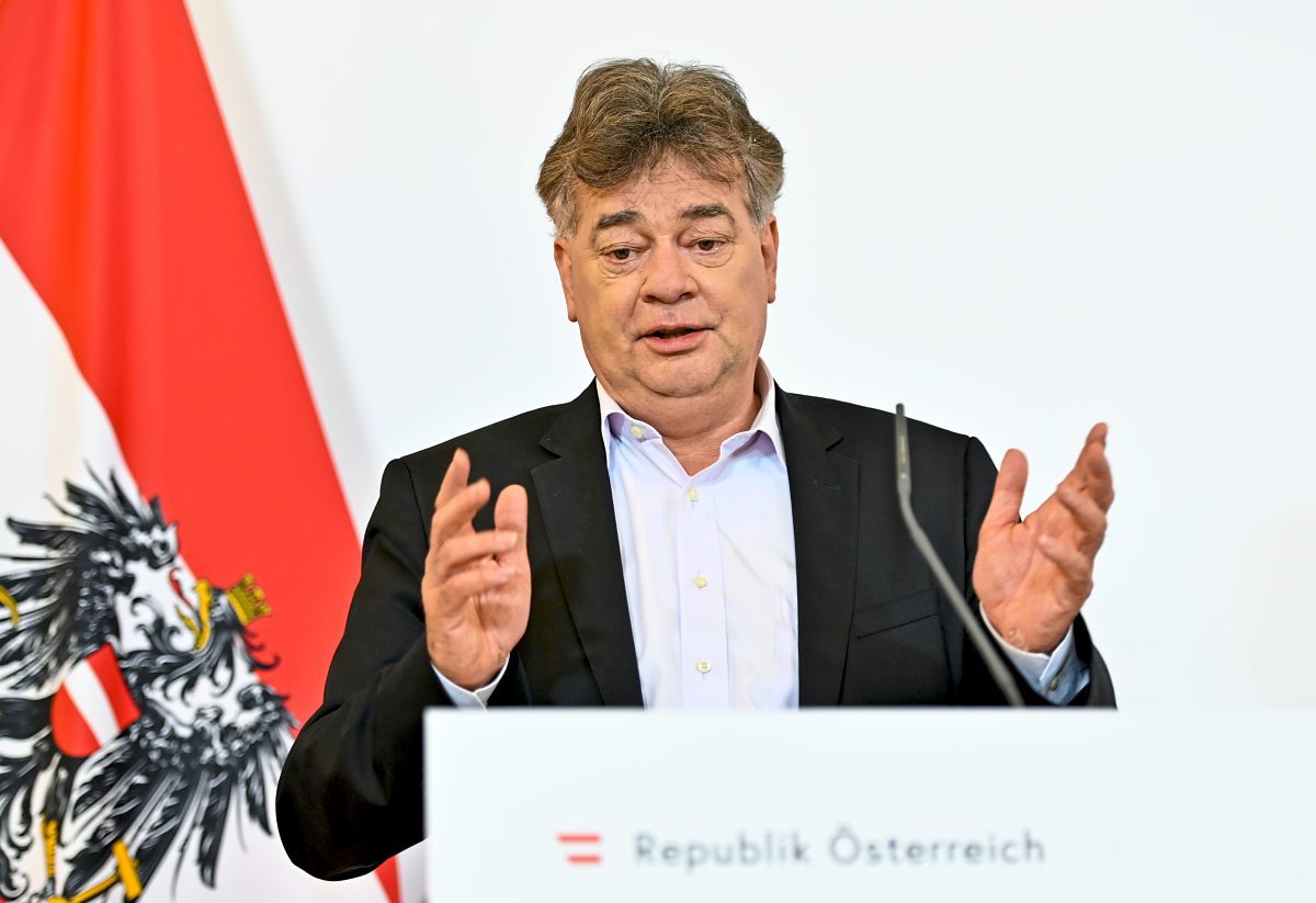 Kogler Stellt Corona Lockerungen Im Sport Ab Juli In Aussicht Inland Derstandard At Inland