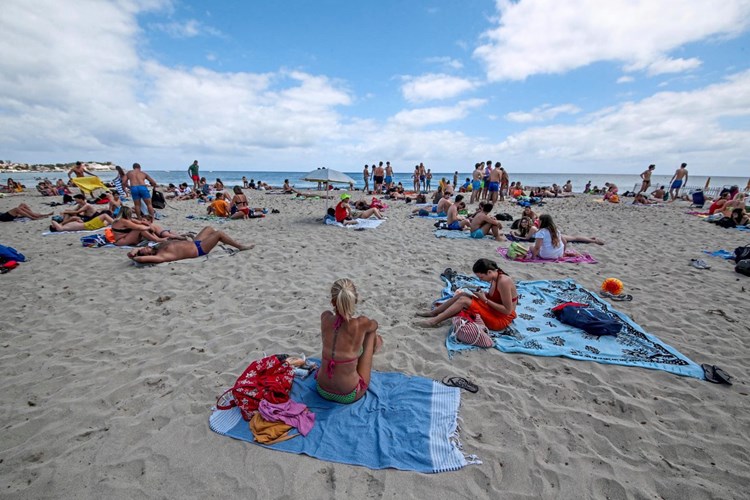 Ein Sommerurlaub Kann Die Corona Gefahr Mindern Oder Erhohen Reisen Derstandard At Lifestyle