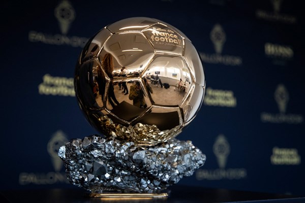 Ballon D Or Wird Heuer Erstmals Nicht Vergeben Fussball International Derstandard De Sport